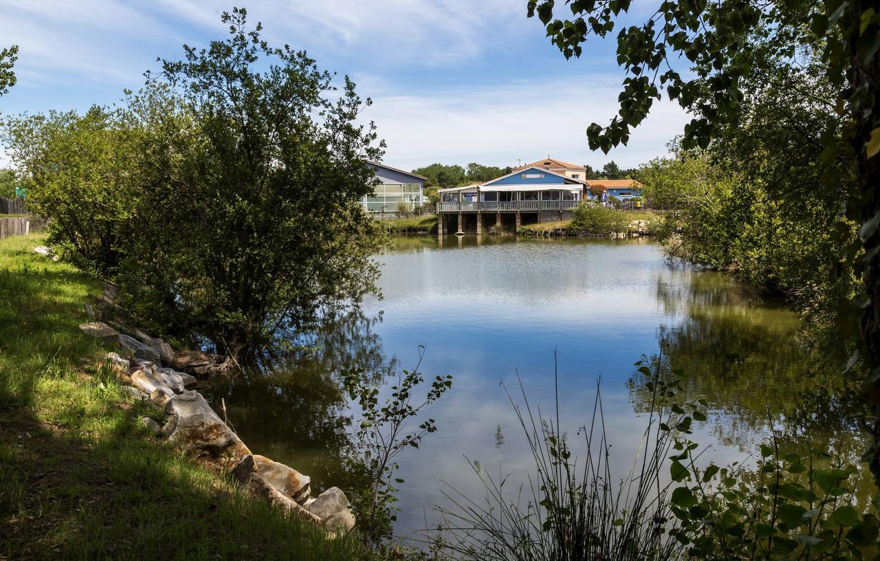 Domaine Residentiel De Plein Air Odalys L'Etang De Besse Saint-Hilaire-de-Riez Exteriér fotografie